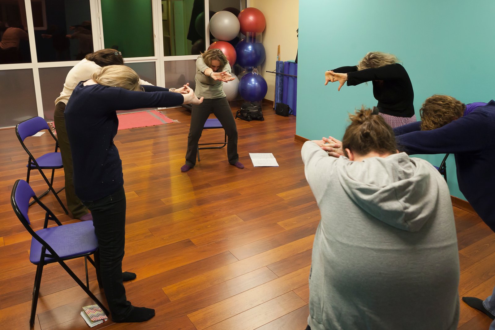 Exercices de sophrologie en groupe dans le Tarn